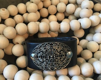 Hippie Upcycled Leather Cuff Bracelet - Silver Filigree