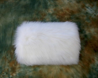 Faux fur muff for winter wedding - Available in white and ivory