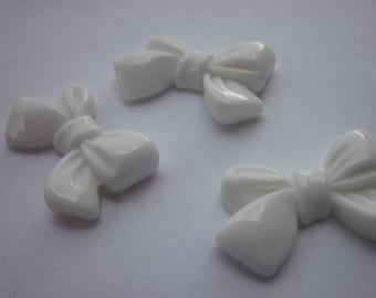 2 resin bows to paste color blanc15x24mm-