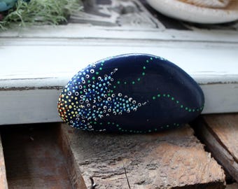 Painted Lake Stone , Boho Beach Decoration , Paperweight, Garden Decor , Natural Flower Art