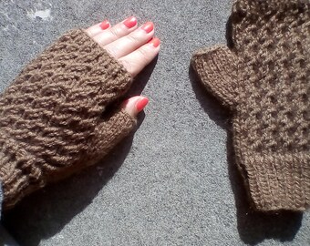 Brown cable knit gloves , hand knit gloves, cable knit mittens, wool