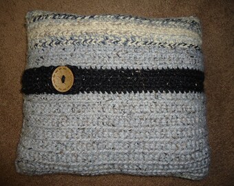 HAND KNIT PILLOWS