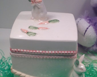 Vintage Fitz and Floyd Easter Bunny Rabbit Trinket Box