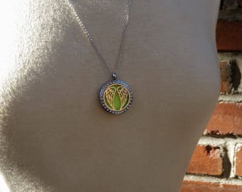 SALE Rhinestone Silver Angel Wings Magnetic Closure Locket Essential Oil Aromatherapy Diffuser Necklace