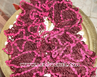 Wool scarf pink with small tassels