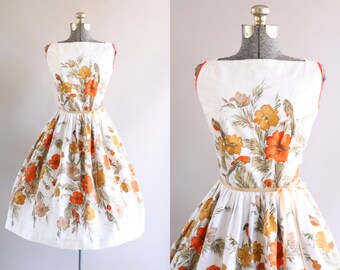 Vintage 1950s Dress / 50s Cotton Dress / Red and Brown Floral Border Print Sun Dress S