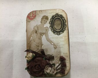 altered altoid tin