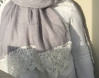 White lace edge scarf 100% Egyptian cotton