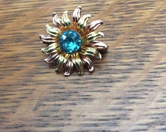Van Dell floral brooch- 1/20 12k gold filled