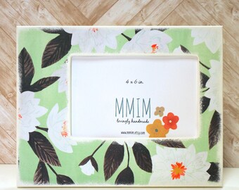 Magnolia Frame, 4 x 6 Frame, Picture Frames, Flowers, Instagram Frame, Unique Frames, Wooden Photo Frame, Wedding, Handmade 4 x 6 PICTURED
