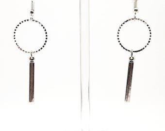 Pretty circle and stem Silver earrings