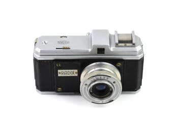 Bilora Radix Camera with Biloxar Anastigmat 38mm f/3.5 Lens c.1948-1950