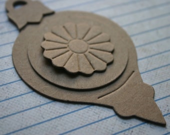 3 Bare chipboard die cuts round ornament diecuts with separate medallion