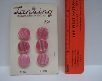 Lansing carded six pink plastic buttons