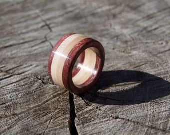 Bentwood Rosewood and Maple Fret Board Ring with Mother of