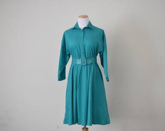 FREE usa SHIPPING vintage women's shirt dress/ cotton-polyester dress/ button dress/ 1980s size 7/8