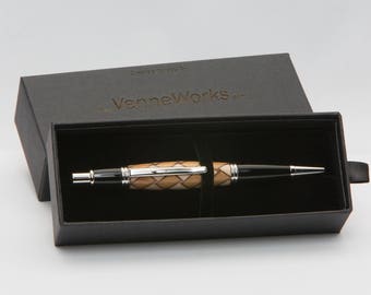 Sierra style woven-wood pattern pen