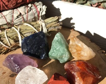7 CHAKRAS Raw Crystals - Red Jasper, Carnelian, Citrine, Green Aventurine, Sodalite, Amethyst, Clear Quartz | Reiki, Healing, Chakra Crystal