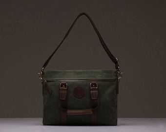Waxed canvas cross bag, Vintage waxed canvas bag, woman's waxed canvas bag, waxed canvas messenger bag, waxed canvas tote bag