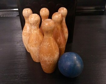 Vintage All Wood Toy Bowling Set with 6 Pins and Blue Ball