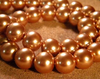 20 iridescent 12 mm - honey gold PE195 1 mother of Pearl glass beads
