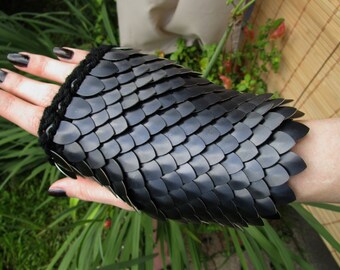 Dragon Scale Gloves. Knitted Scale Maille. Dragon Scale Armor, Dragon Costume, Customize Your Own