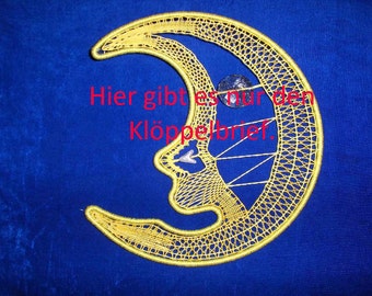 Bobbin letter for a moon in the crescent frame