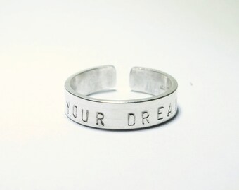Live your dream ring