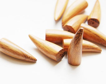 10pcs Wood Horn - Tooth - Brown 28mm