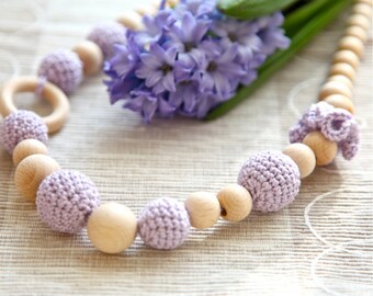 Crochet wooden beads nursing mommy necklace in lavender. Teething necklace for her