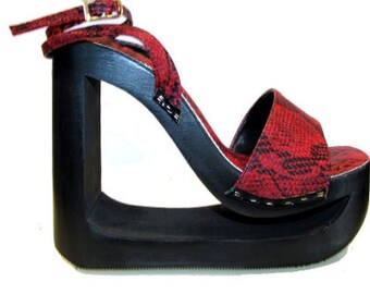 Platform Sandal Shoes Vintage Womens NYLA Red Snakeprint Leather Cyber Glam 90s Clubkid Wooden Cutout Platforms Womens US Size 7 Made in USA
