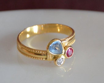 Trilogy Gemstone Ring in 18K Gold