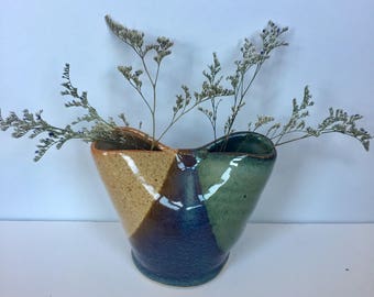 Pottery vase, toothbrush holder, pottery pencil holder, pottery flower vase, floer pot, wedding present , pottery gift