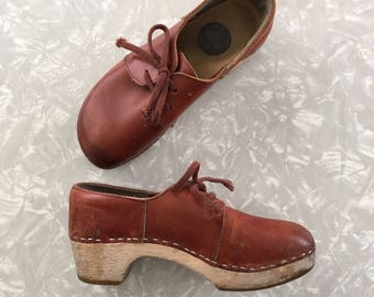 Vintage Clogs Brown Leather Scandinavian Shoes - Size Euro 33 US 2
