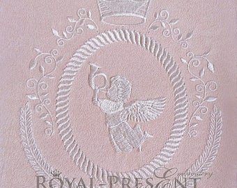 Machine Embroidery Design Vintage heraldic blank monogram