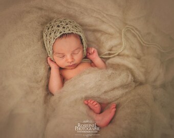Newborn lotus stitch mohair blend bonnet
