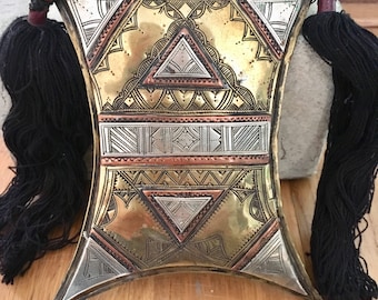 Large Tuareg Tscherot Amulet with Tifinagh signs at the back