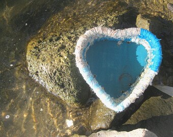 CARIBBEAN CRUSH Heart shaped textile art BaSKeT