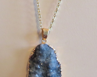100 Cts Natural Blue Druzy Necklace Blue Agate Necklace Blue Pendant Blue Druzy Blue Agate Necklace Druzy Necklace Blue Gemstone Necklace