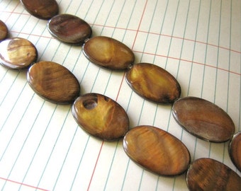 Brown Shell Beads 20x30mm Flat Oval, Full Strand
