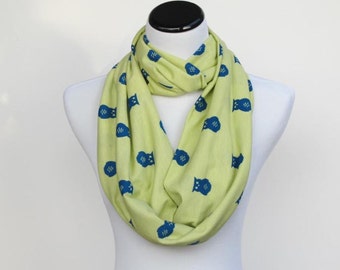 Owl scarf, Infant Toddler Scarf, Adult scarf bird print scarf Owl infinity scarf Matching Scarf for Mom & Child light green blue scarf