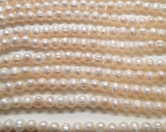 Natural White Pearls Round/Potato Faceted 8mm