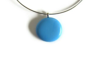 Round Pendant Sky Blue Glass Gem with Neck Wire Necklace