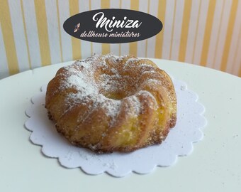 Miniature cake, 1:12 scale