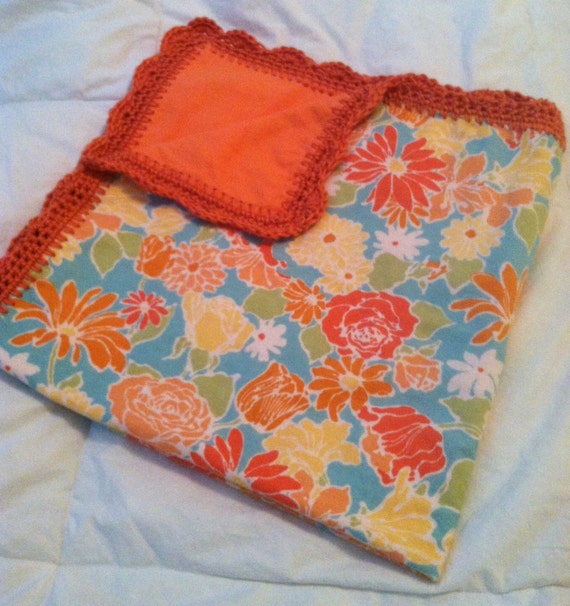 Double sided flannel baby blanket with shell crochet border