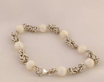 Sterling silver bracelet with mother pearl