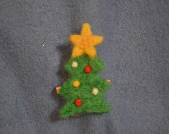 Handmade Needle Felted 5 cm Christmas Tree Brooch