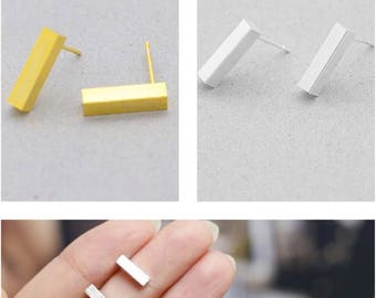 Stainless steel bar stud earrings