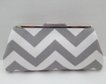 Grey White Chevron Print Clutch Purse with Silver Nickle Tone Frame, Grey White Clutch Purse, Bridesmaid Clutch, Purse, Wedding, Bag