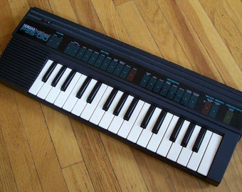 Vintage Yamaha PSS-130 80s Music Synth Keyboard Circuit Bending Bend Synthesizer